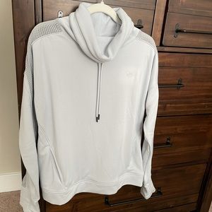Under Armour Sweatshirt